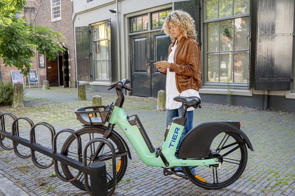 TIER UtrechtLZ6 8975